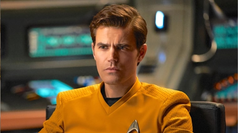 paul wesley capitaine james kirk star trek strange new worlds