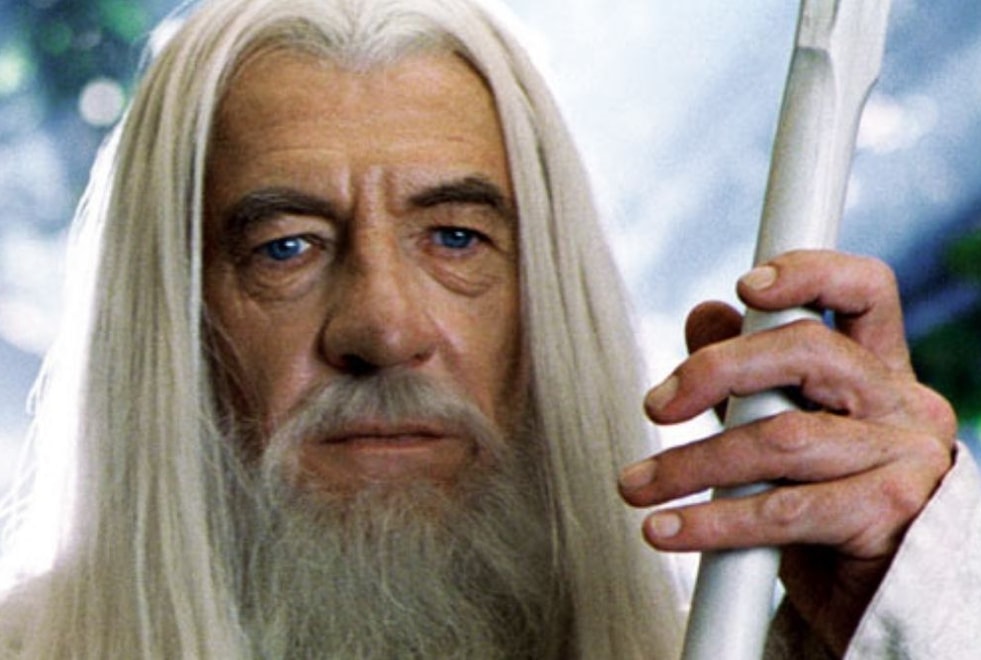 Le Seigneur des Anneaux : Ian McKellen hospitalisé en urgence
