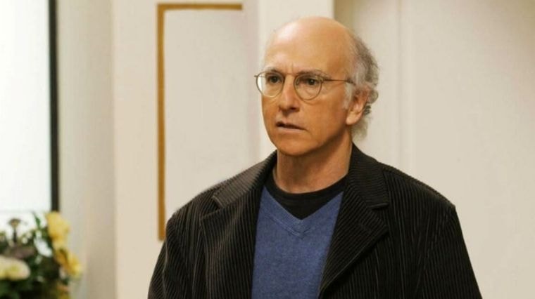 Larry David dans la série Larry et son nombril.