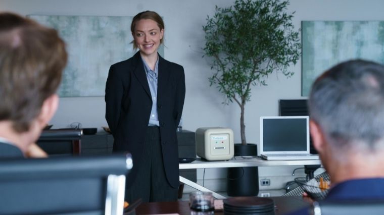 the-dropout_amanda-seyfried_2