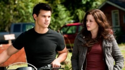 Twilight &#8211; Chapitre 3, Hésitation : pourquoi Kristen Stewart porte-t-elle une perruque dans le film ?