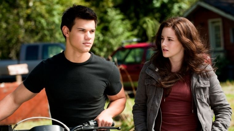 Twilight &#8211; Chapitre 3, Hésitation : pourquoi Kristen Stewart porte-t-elle une perruque dans le film ?