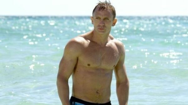 james-bond-casino-royale-plage