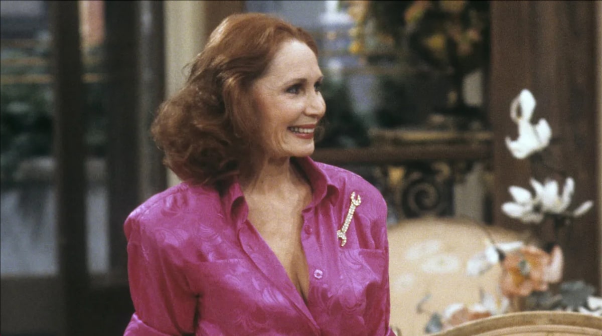 katherine helmond, mona robinson, madame est servie