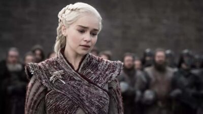 Game of Thrones : Emilia Clarke évoque un miracle après ses deux ruptures d&rsquo;anévrisme
