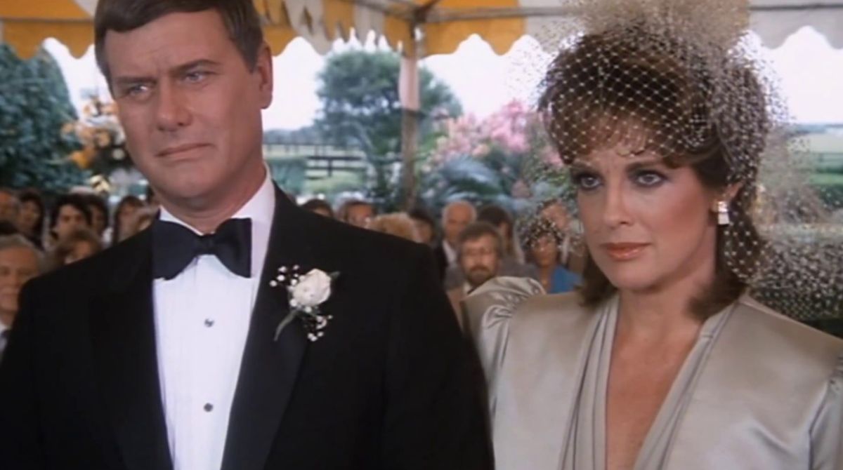 Dallas : «&nbsp;Je ne peux pas…&nbsp;», quelle scène a été très dure à tourner pour Linda Gray (Sue Ellen) après la mort de Larry Hagman (J.R.) ?