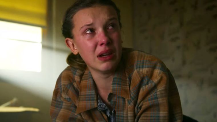 Eleven en larmes dans la série Stranger Things