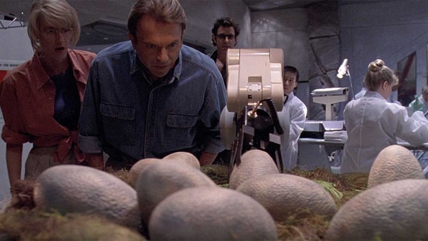 ellie-grant-malcolm-jurassic-park