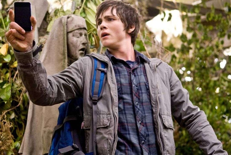 Percy Jackson : Logan Lerman apparaîtra-t-il dans la série ? Il répond aux rumeurs