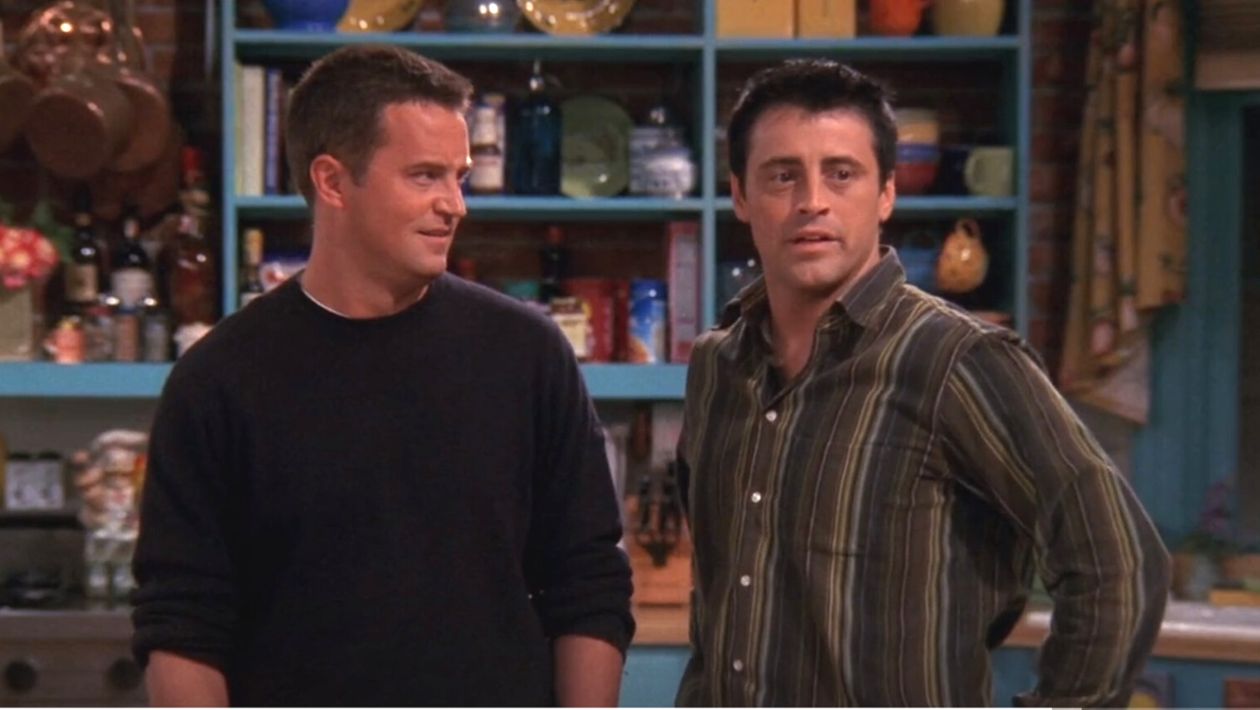 Friends : aviez-vous remarqué cette erreur dans l'épisode où Phoebe rencontre les parents de Mike ?