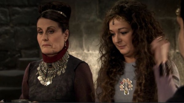 guenievre-et-ygerne-kaamelott