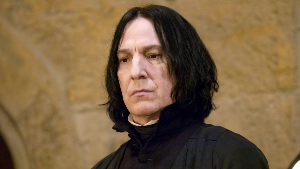 Harry Potter : pourquoi Rogue est le seul personnage à n&rsquo;avoir jamais changé de costume ?