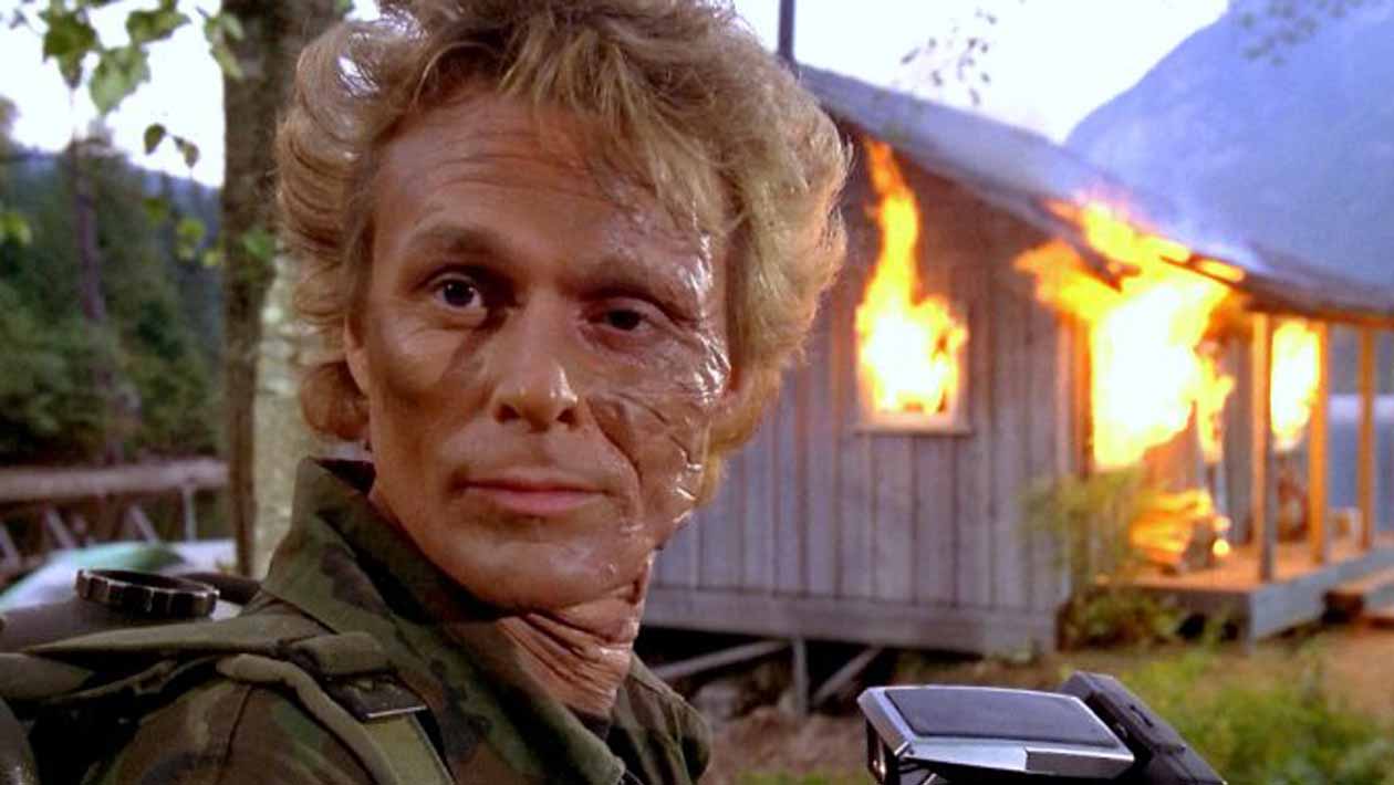 "Pour être honnête avec vous…" : Murdoc, le grand méchant de MacGyver, meurt-il à la fin de la série ? Richard Dean Anderson répond