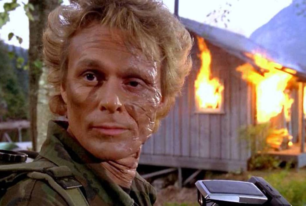 « Pour être honnête avec vous… » : Murdoc, le grand méchant de MacGyver, meurt-il à la fin de la série ? Richard Dean Anderson répond