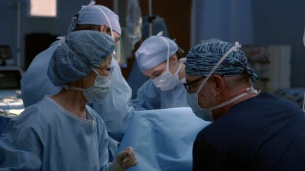 greys-anatomy-questions-betes-19x01-11