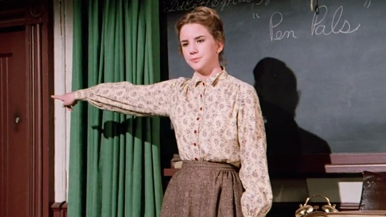 Melissa Gilbert (Laura Ingalls) is not in this scene, did you notice?