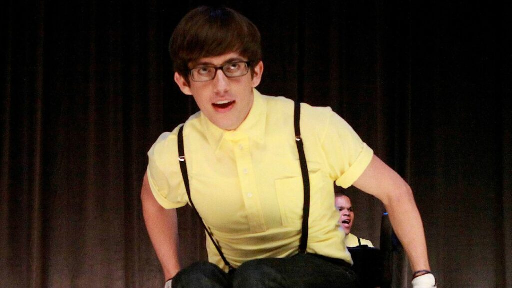 Glee Artie