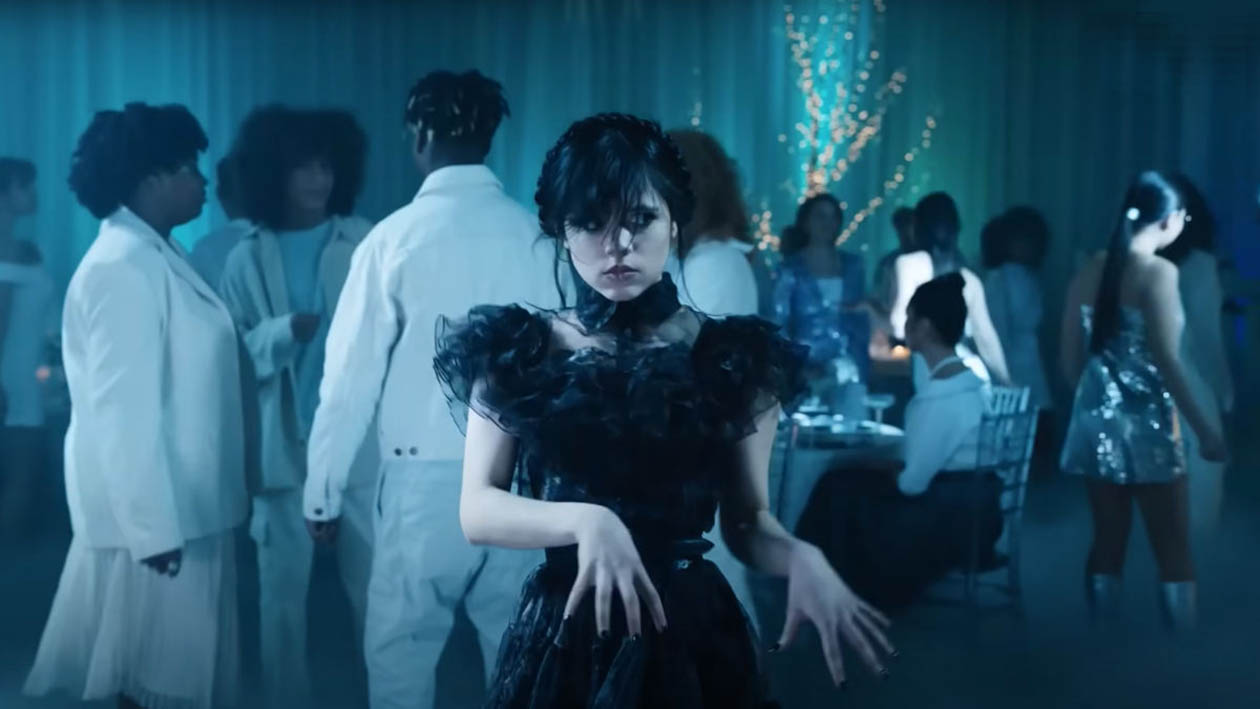 Mercredi : la chorégraphie de l&rsquo;héroïne aurait pu être… un flashmob