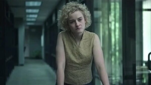 ruth-julia-garner-ozark-jpg