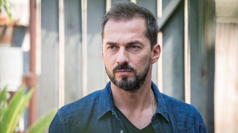 franck monsigny, commandant martin constant, demain nous appartient