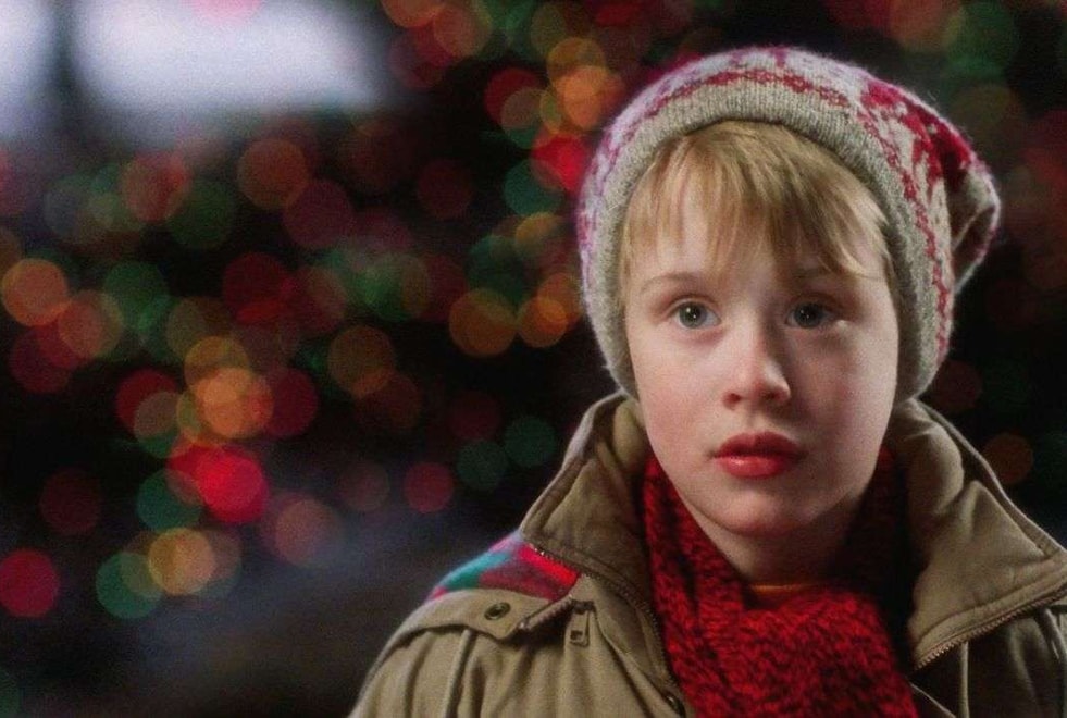 Maman, j’ai raté l’avion : Le saviez-vous ? Le tournage de cette scène culte a failli tourner au désastre