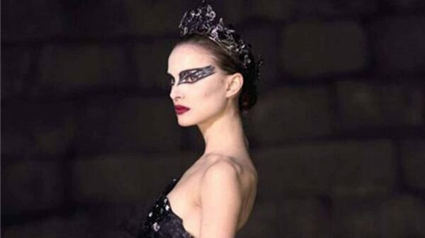 black-swan-natali-portmann