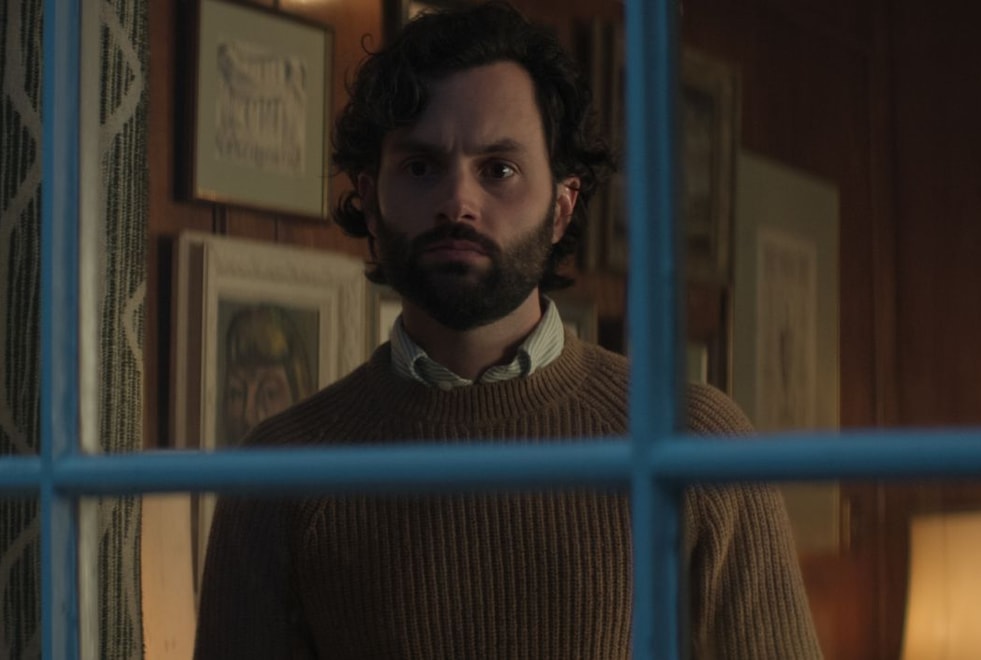 YOU saison 4 : Joe rattrapé par son passé dans la bande-annonce de la partie 1
