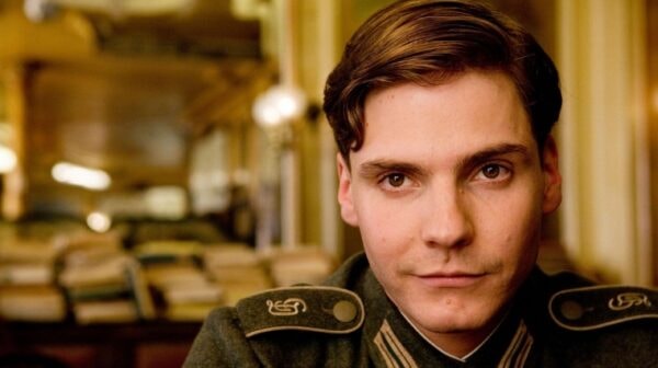 3-daniel-bruhl-inglorious-basterds