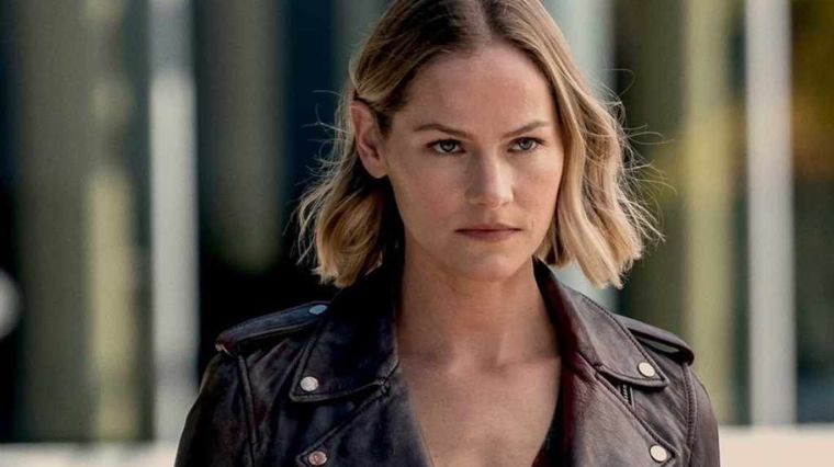 kelly-overton-van-helsing-serie