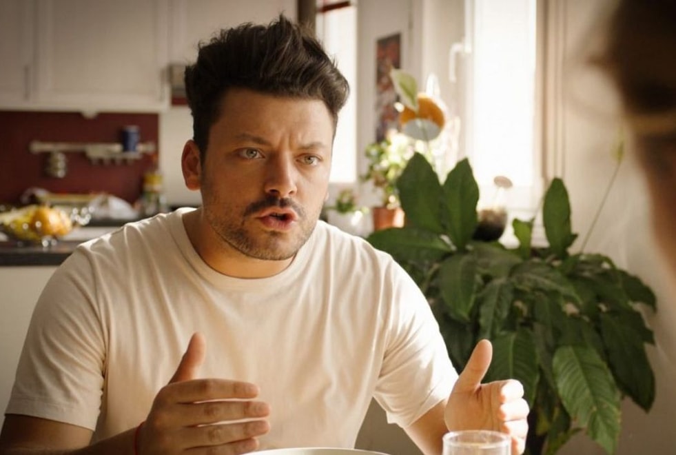 Avenir : cette scène de la série qui a été difficile à tourner pour Kev Adams