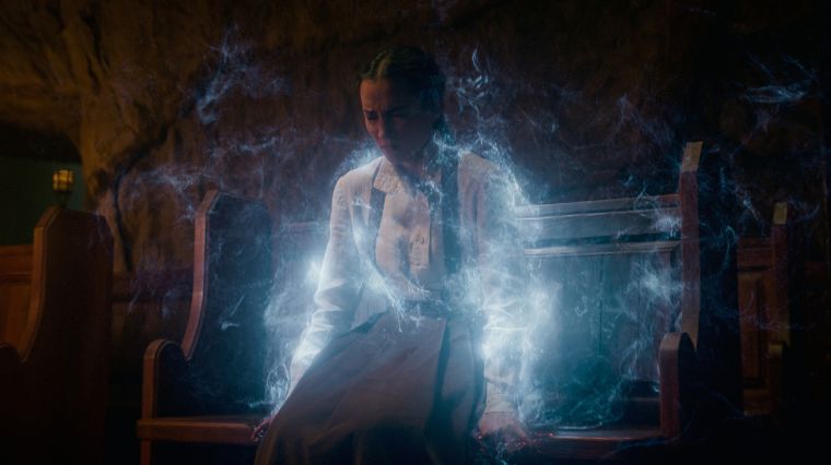 alina-shadow-and-bone