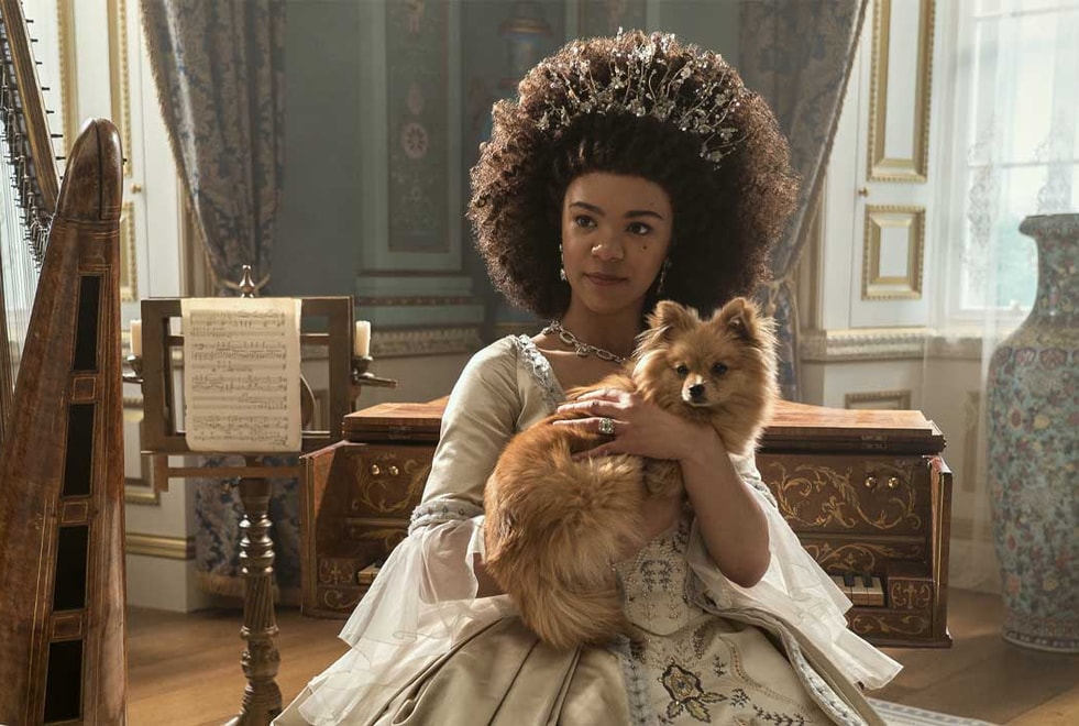La Reine Charlotte : le spin-off de Bridgerton se dévoile dans une bande-annonce romantique