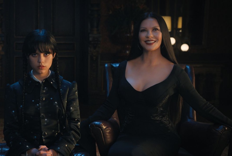 Ce quiz en 5 questions te dira si t’es plus Mercredi ou Morticia Addams