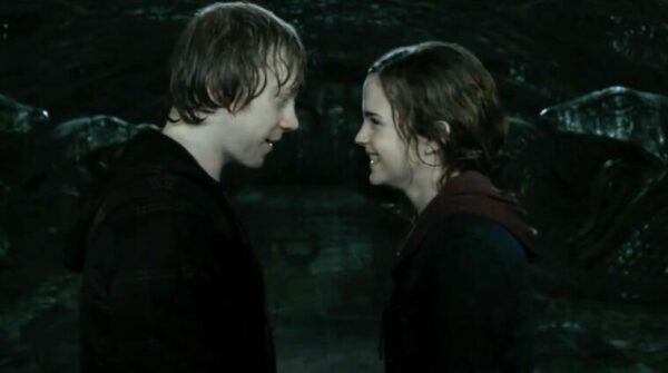 ron et hermione, premier baiser, scène, harry potter et les reliques de la mort partie 2