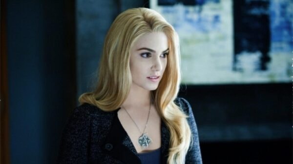 1-twilight-rosalie