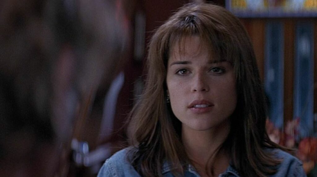 Neve Campbell Sidney Prescott est la star du film d'horreur et slasher culte Scream.