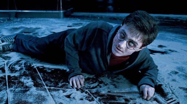 harry-potter-possede-par-voldemort-a-la-fin-du-film-lordre-du-phenix