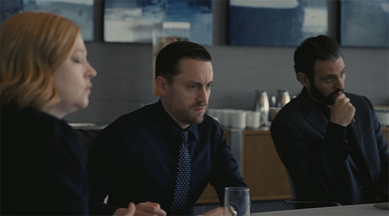 shiv-roman-et-stewy-votent-dans-le-dernier-episode-de-succession