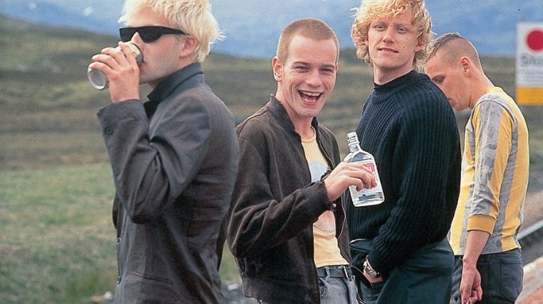 bande d'amis qui boivent dans le film Trainspotting