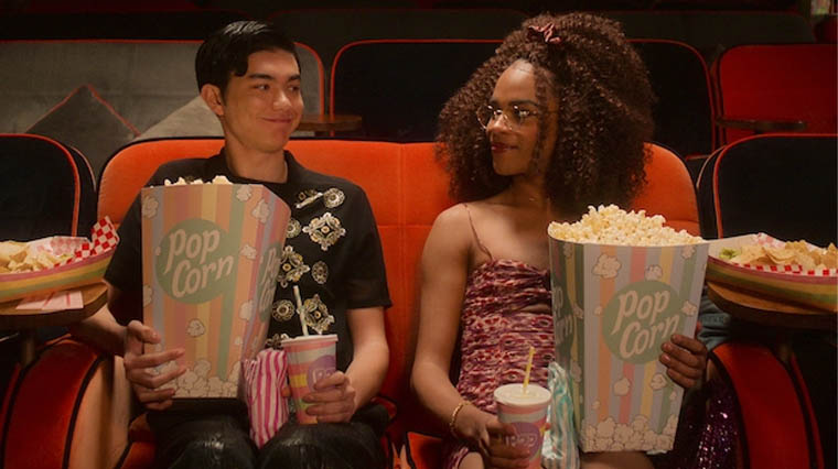 will-gao-et-yasmin-finney-dans-le-role-de-tao-xu-et-elle-argent-dans-la-saison-2-de-heartstopper-sur-netflix