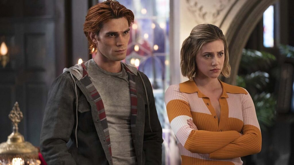 Archie et Betty dans la série Riverdale