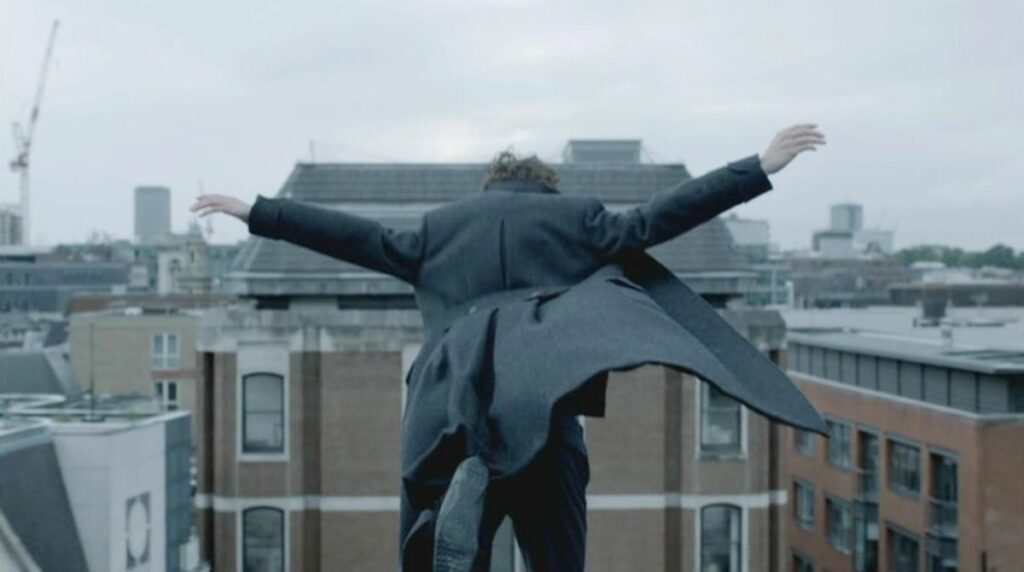Le suicide de Sherlock Holmes dans la série Sherlock.