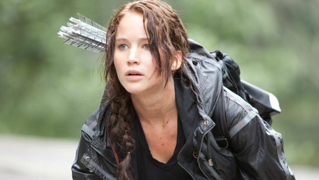 Jennifer Lawrence joue Katniss Everdeen dans les films Hunger Games.