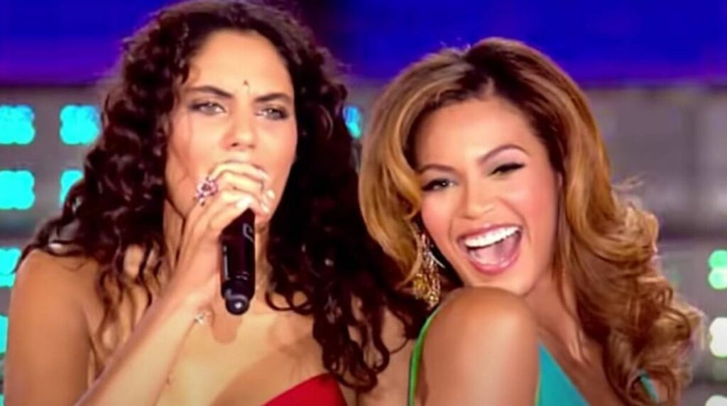 Beyoncé chante avec Cynthia à la Star Academy.