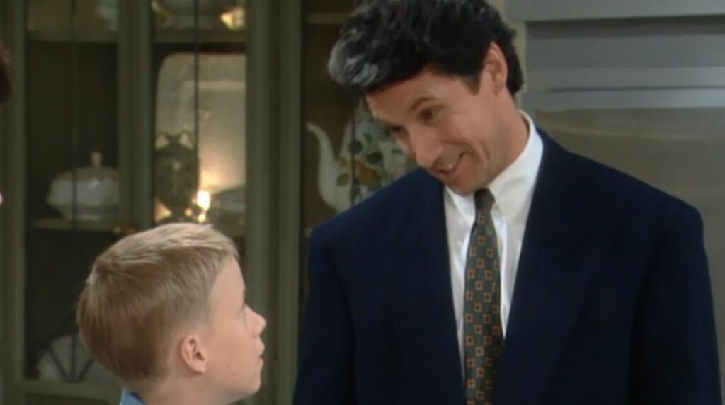 Charles Shaughnessy et Benjamin Salisbury dans Une Nounou D'Enfer.