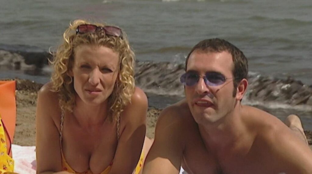 Alexandra Lamy et Jean Dujardin dans la série Un Gars Une Fille.