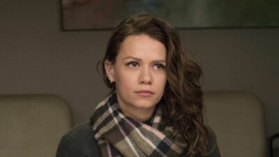 Les Frères Scott : Bethany Joy Lenz (Haley) révèle avoir fait partie d’une secte pendant 10 ans