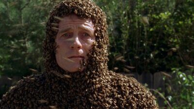 Malcolm : Bryan Cranston a-t-il vraiment été recouvert d’abeilles dans l’épisode 14 de la saison 1 ?