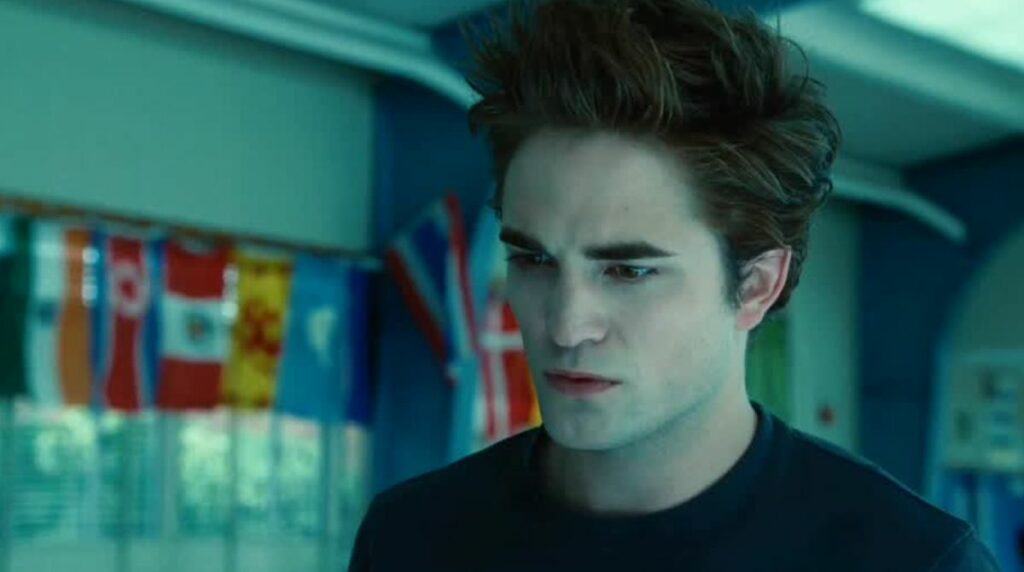 Edward Cullen, joué par Robert Pattinson, dans le premier film Twilight.