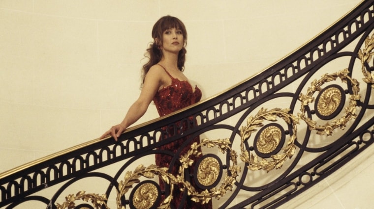 Sophie Marceau joue Elektra King dans Le Monde ne suffit pas